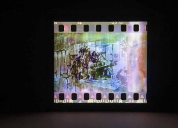 2U5IT4NIA (iii), (310mm × 350mm), Lightbox