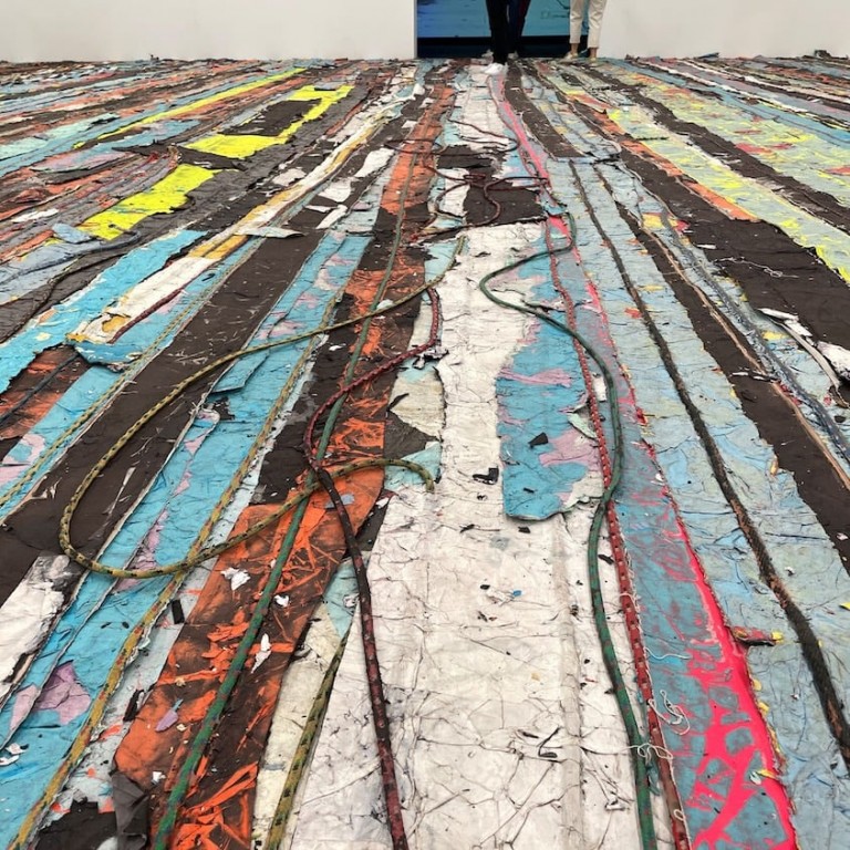 Float (2019) - Detail